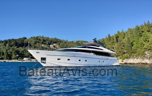 Sanlorenzo SL104 fiche technique et avis